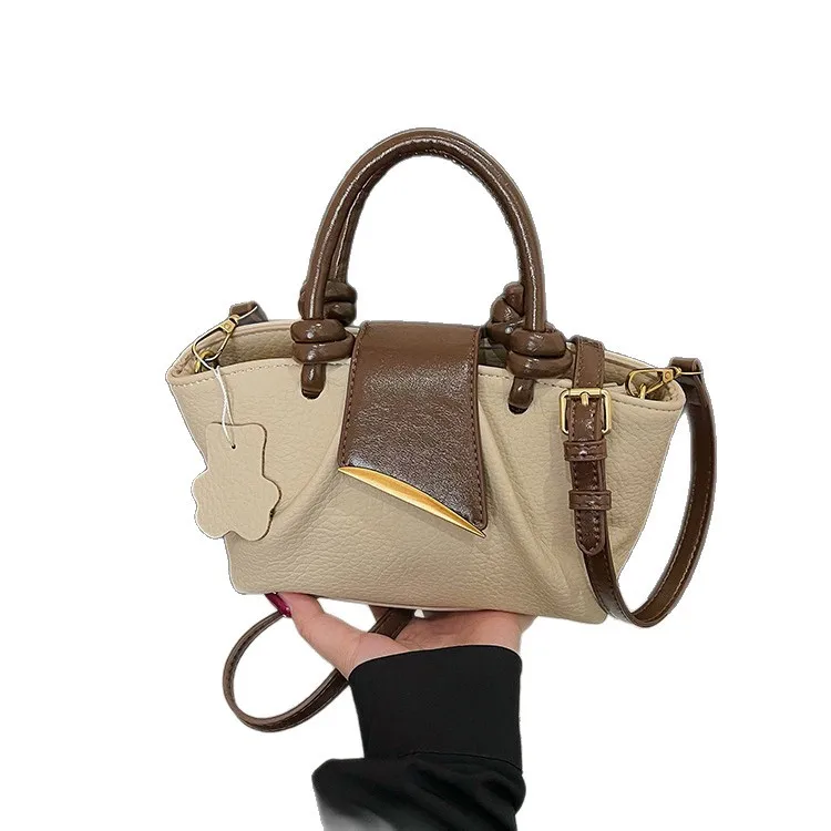 حقيبة كتف واسعة لخريف وشتاء 2025، محفظة كروس لوكس للنساء، حقيبة ركاب بسيطة، حقيبة حبال من النهار إلى الليل