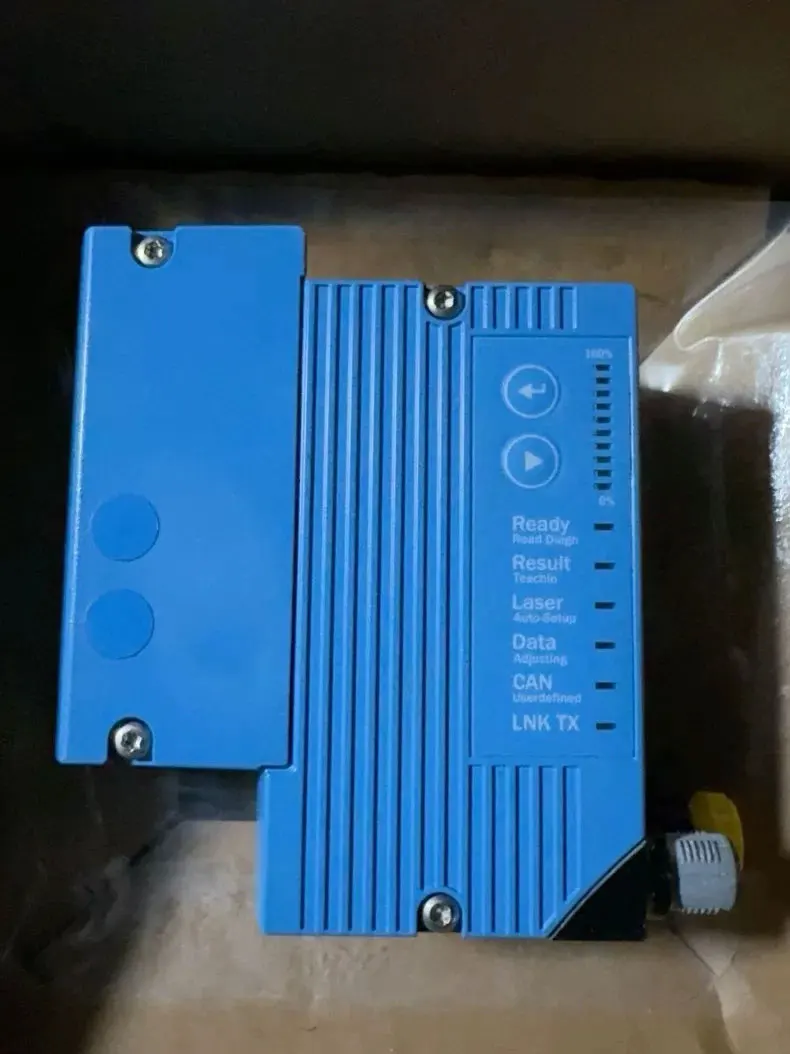100% New and Original CLV631-1120 1041981 CLV631-2000 1041982 FedEx /UPS  fast delivery Warranty One-year
