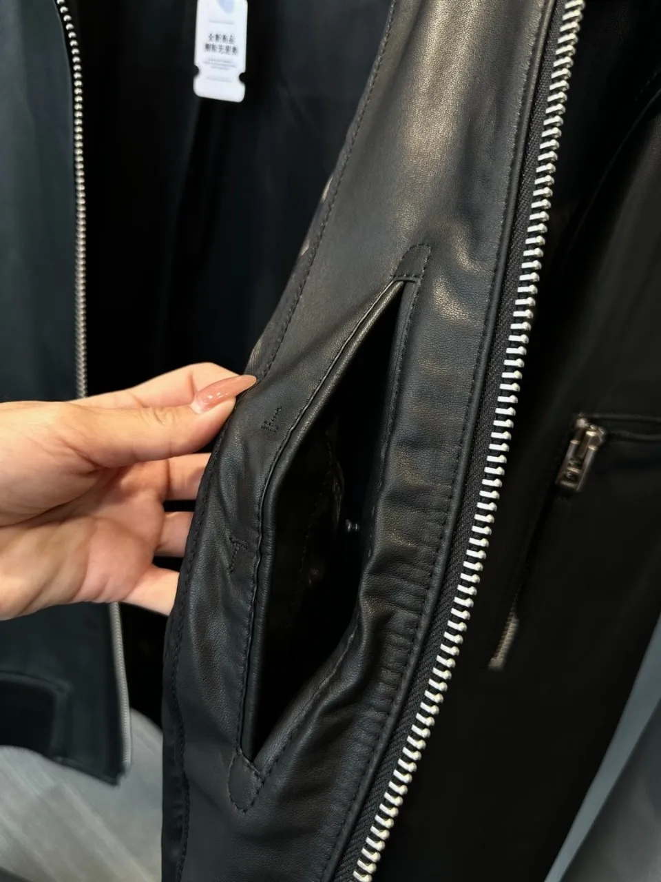Mens Slim Fit Motorcycle Leather Jacket 2026 Winter New Turn Down Collar Zip Front