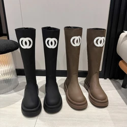 Botas de cano alto para mulher, de sola grossa, sapatos impermeáveis, acima do joelho, versáteis, monocromáticas, ao ar livre, na moda