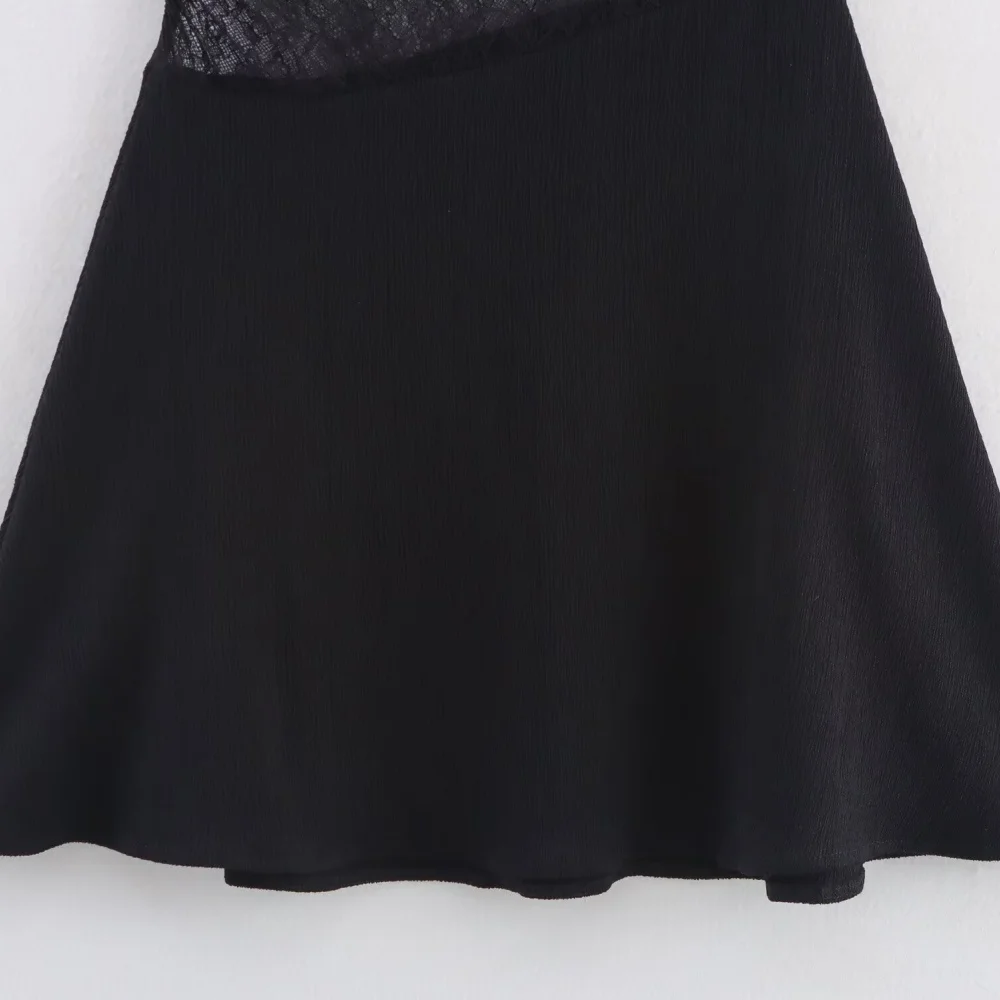 Damen-Kleid mit Spitzenspleißung, schlankmachend, kurzes Kleid mit einem Kragen und ohne Ärmel, Sommerkleid, neues personalisiertes Modekleid