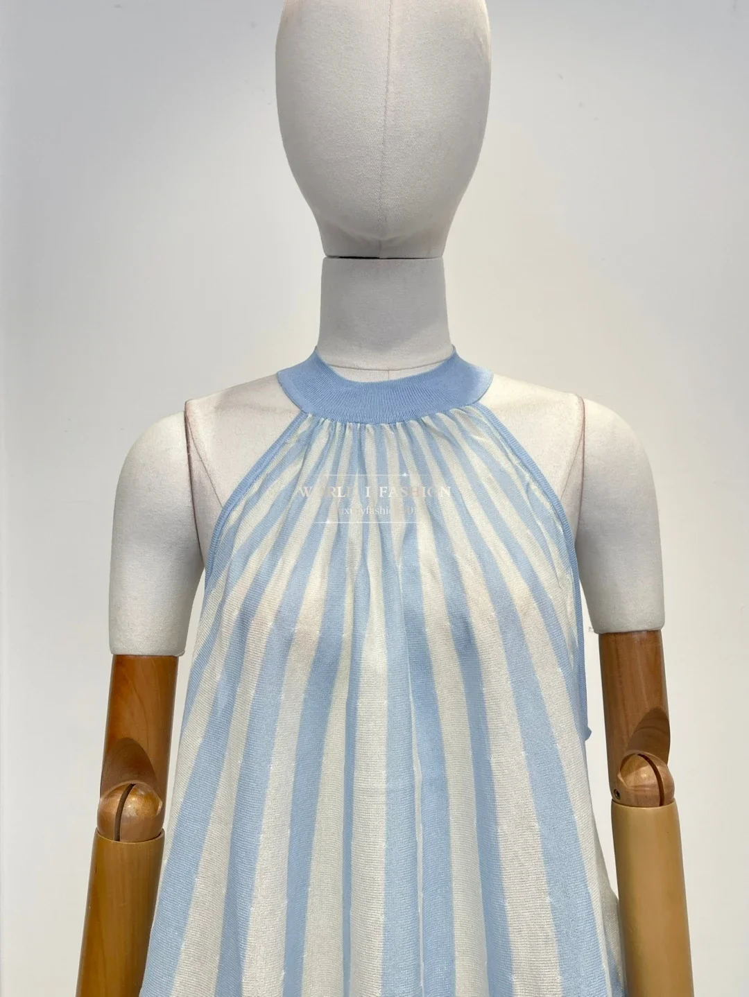 

S Halter Blouse Tops and Midi Skirt Set 2025 New Fashion Light Blue Striped Print Sleeveles High Quality