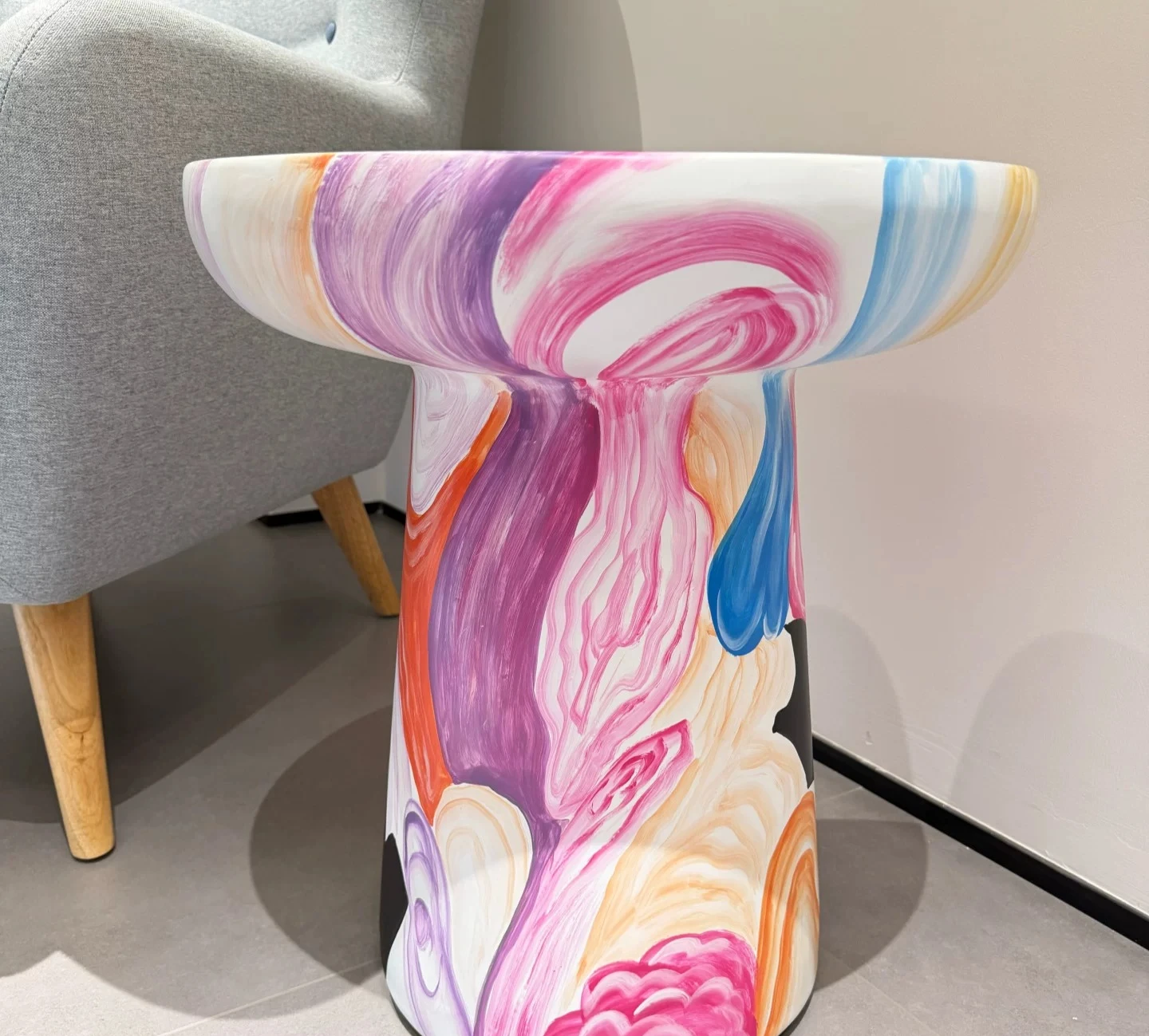 Creative hand-painted graffiti round edge table modern designer art small coffee table
