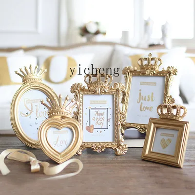

ZYA Heart-Shaped Photo Frame Display Creative Vintage Bedroom Bedside Ornament Decoration Light Luxury