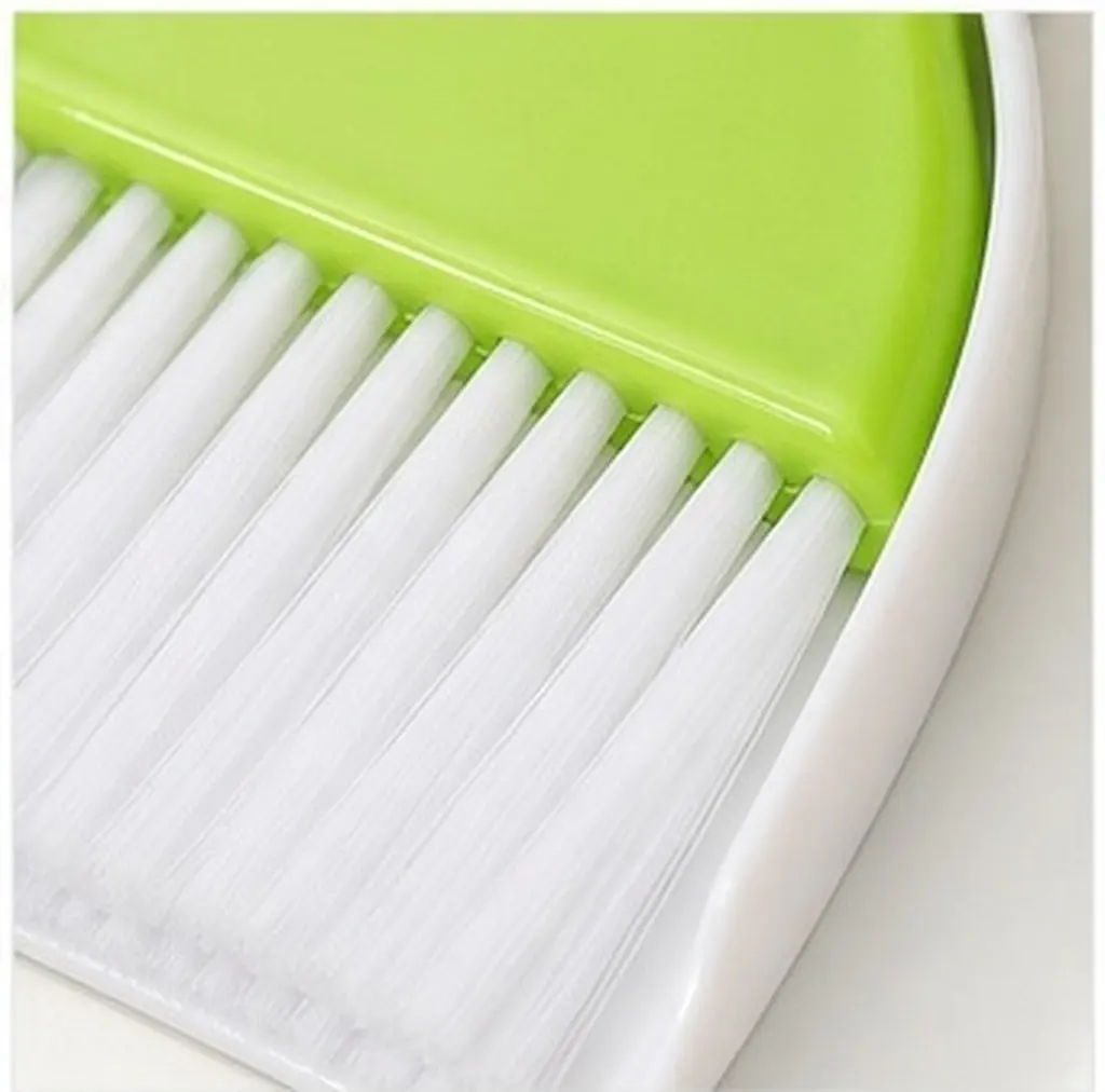 2Sets Small Desktop Broom Dustpan Set Portable Keyboard Cleaner for Bookshelves Cabinets ABS Fiber Construction Household