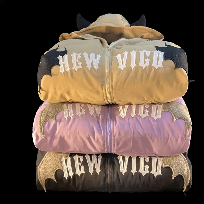 سترة شتوية للرجال مبطنة سميكة مطرزة بالشيطان Y2K ملابس الشارع الشهير سترات قطنية للأسفل مقاومة للرياح ومقاومة للماء معاطف رجالية دافئة