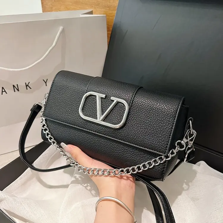 

2025 Fall New Mini Square Bag - Chain Strap Crossbody Purse for Women, Korean Street Style, Multi-Way Wearable, Trendy Clutch