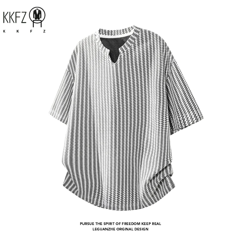 Mens Striped Textured Knit Short Sleeve Top Notched Collar Oversized Cutting Suitable For Vacation Dating And Casual Scenes