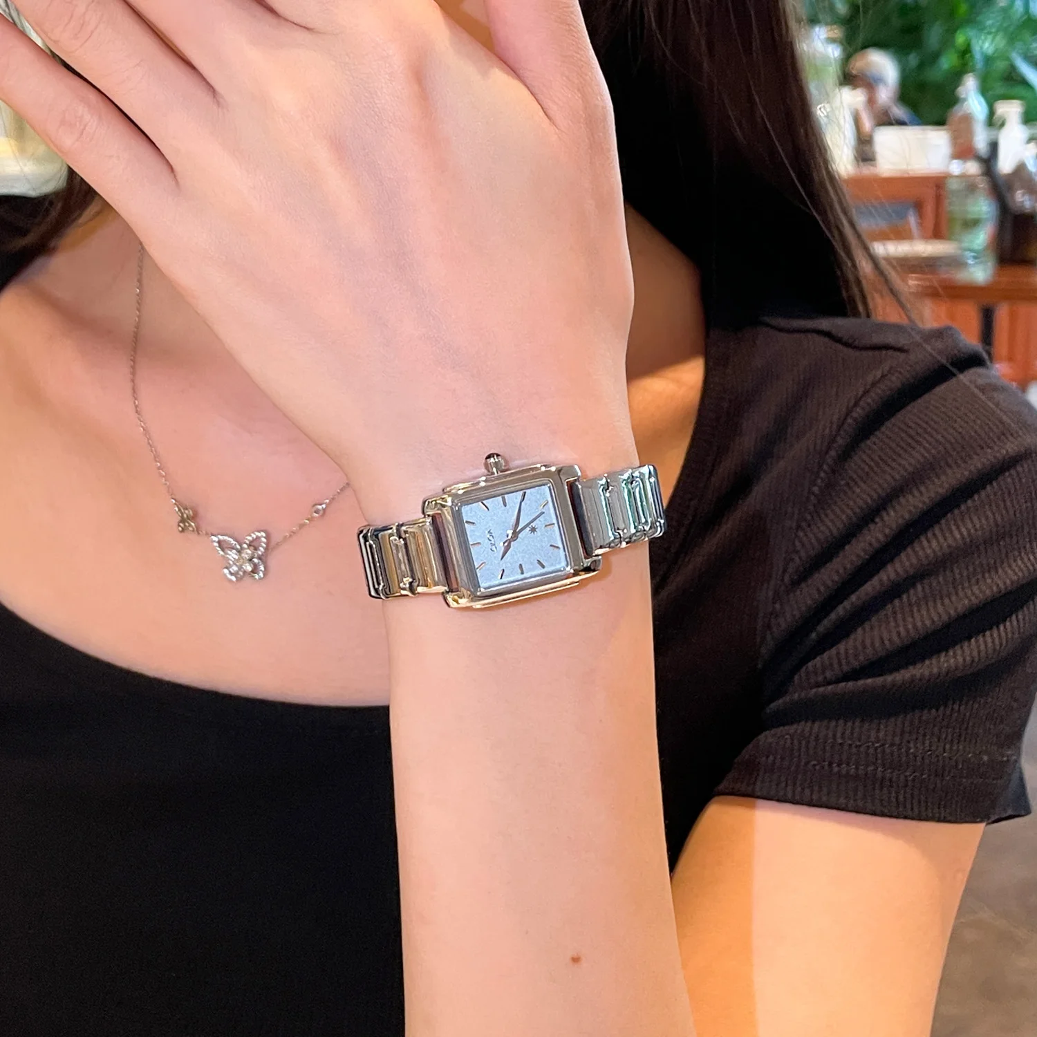 ساعة CILOA مربعة زرقاء للنساء ذات جودة عالية ماركة أصلية خفيفة فاخرة هدية 2025 ساعة كوارتز جديدة مقاومة للماء