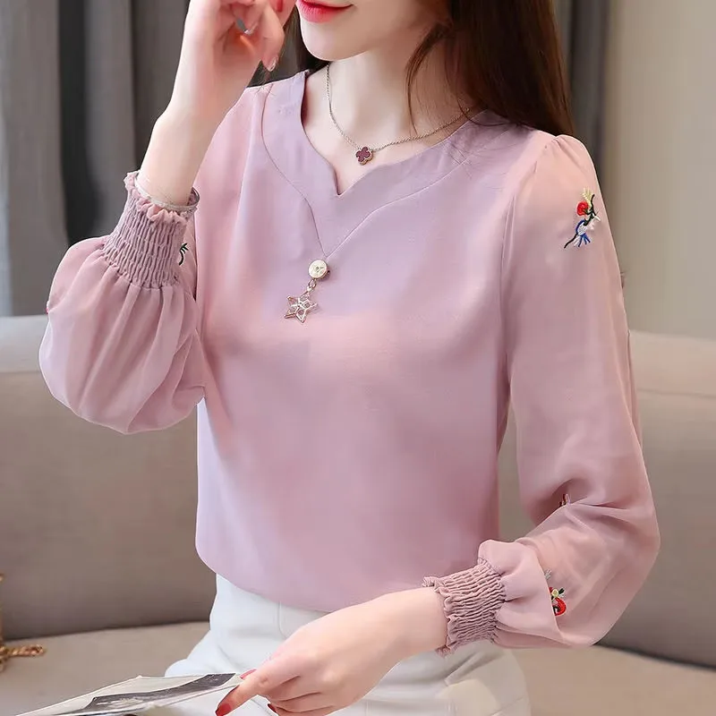 

Embroidery Women Spring Autumn Style Chiffon Blouses Shirts Lady Casual Long Sleeve O-Neck Chiffon Blusas Tops