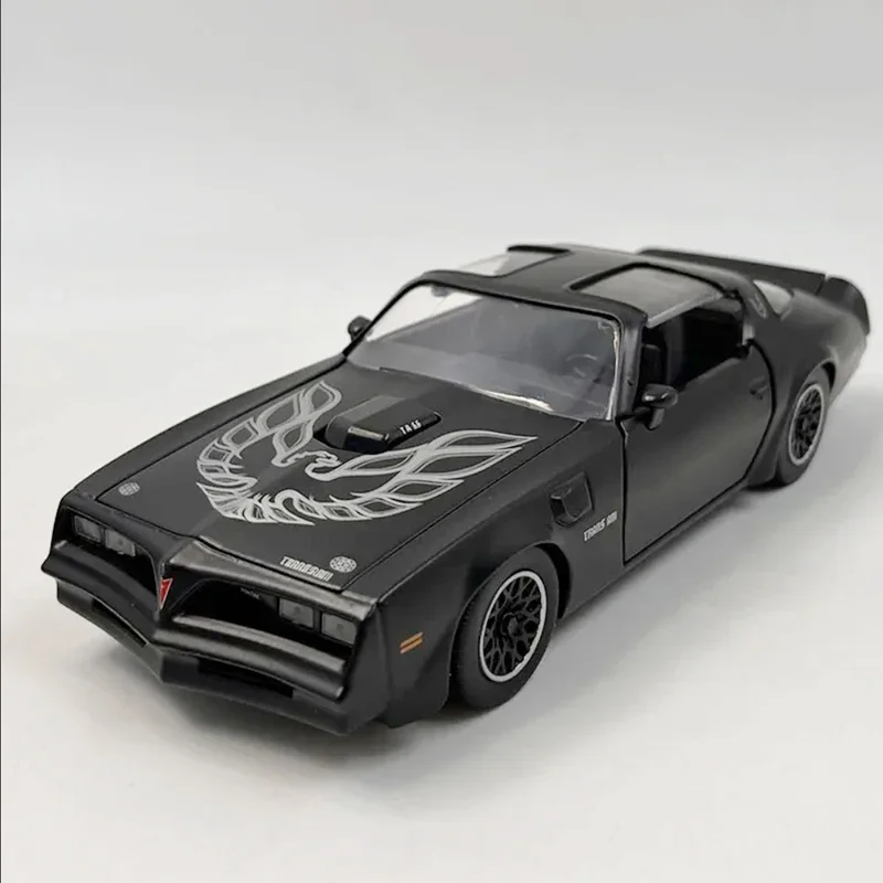 Jada 1:24 Scale Tego's 1977 Pontiac Firebird Diecast Car Model Die