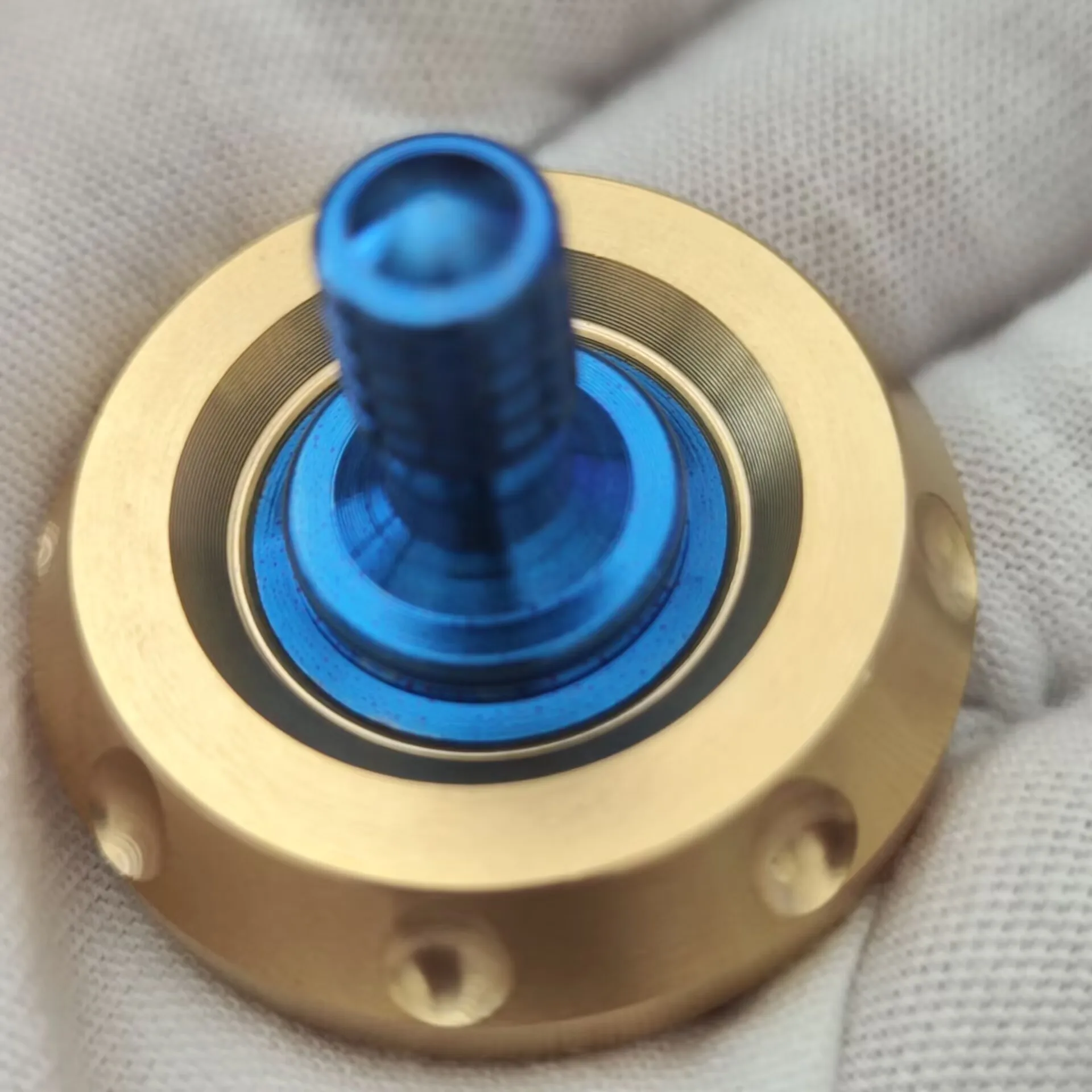 Mango de aleación de titanio + cuerpo de latón, Spinning Top de mano, Spinner de dedo, cuenta de cerámica, juguete EDC Fidget