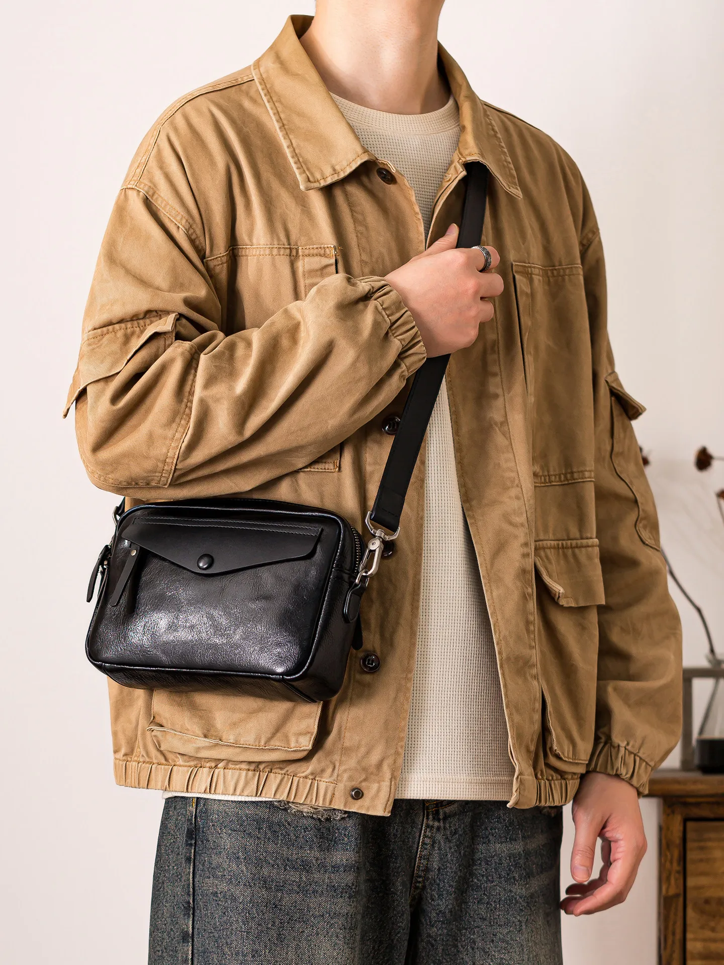 weekend travel handmade vegetable tanned cowhide men's shoulder bag casual designer luxury genuine leather black crossbody bag