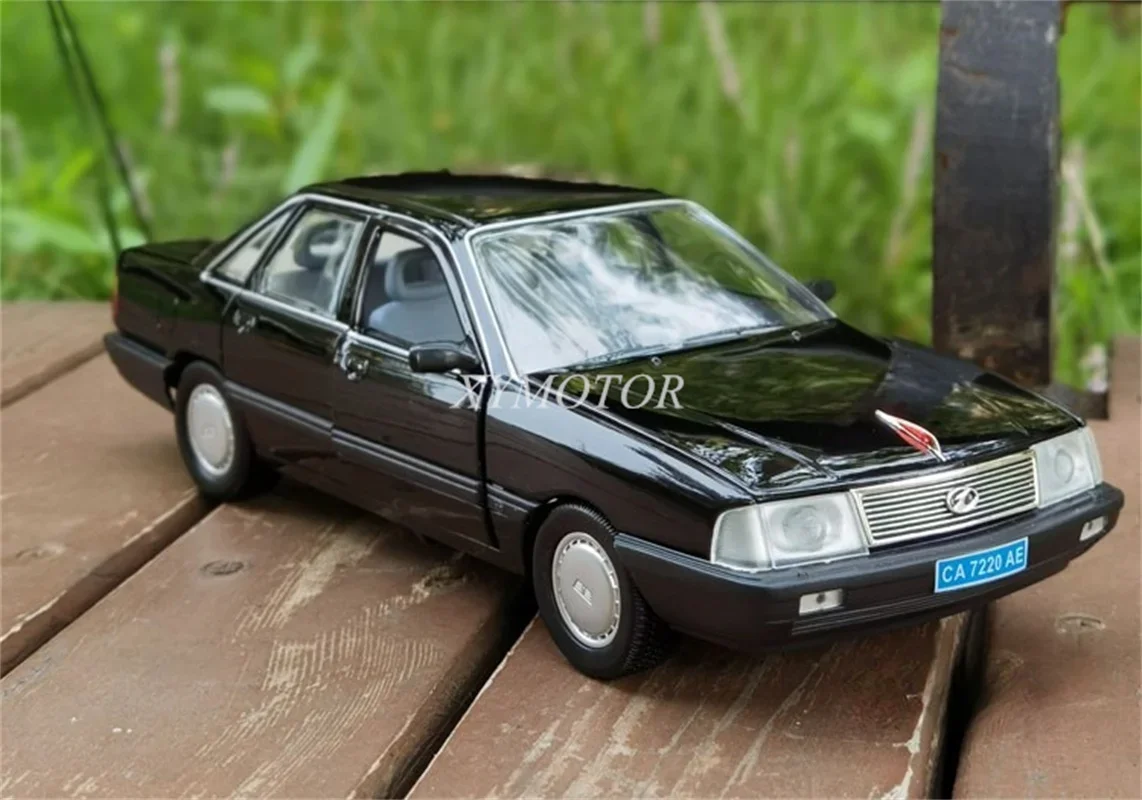 1/18 For Hong Qi Sedan CA7220 AE Diecast Metal Car Model Kids Boys Girls Toys Gifts Display Collection Ornaments