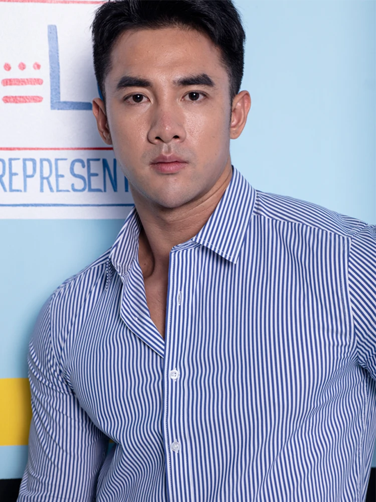 

Новая мужская спортивная рубашка с длинным рукавом, эластичная, приталенная, в полоску, с воротником-стойкой, для молодежи, на все сезоны