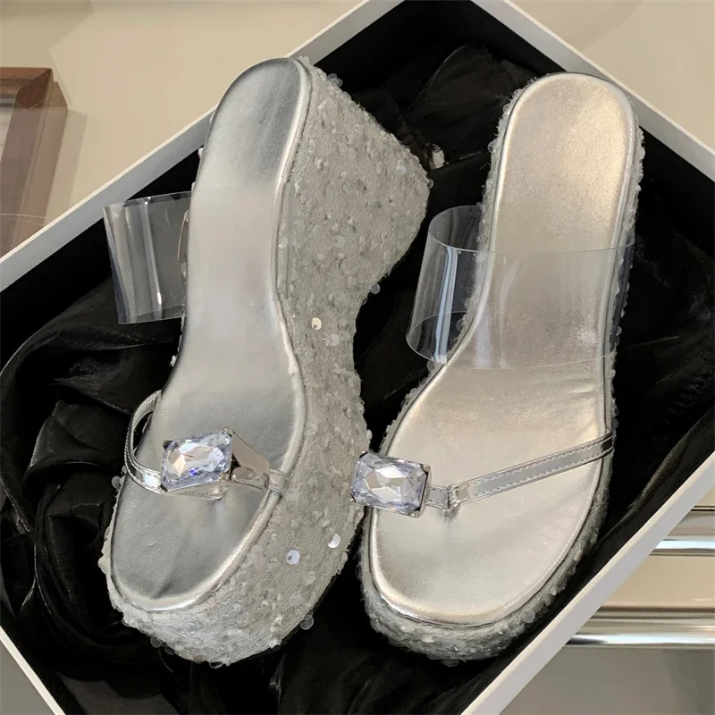 Eilyken Designer Crystal Sequin Cloth Platform Wedge Slippers Women Street Style Clip Toe High Heels Banquet Summer Shoes