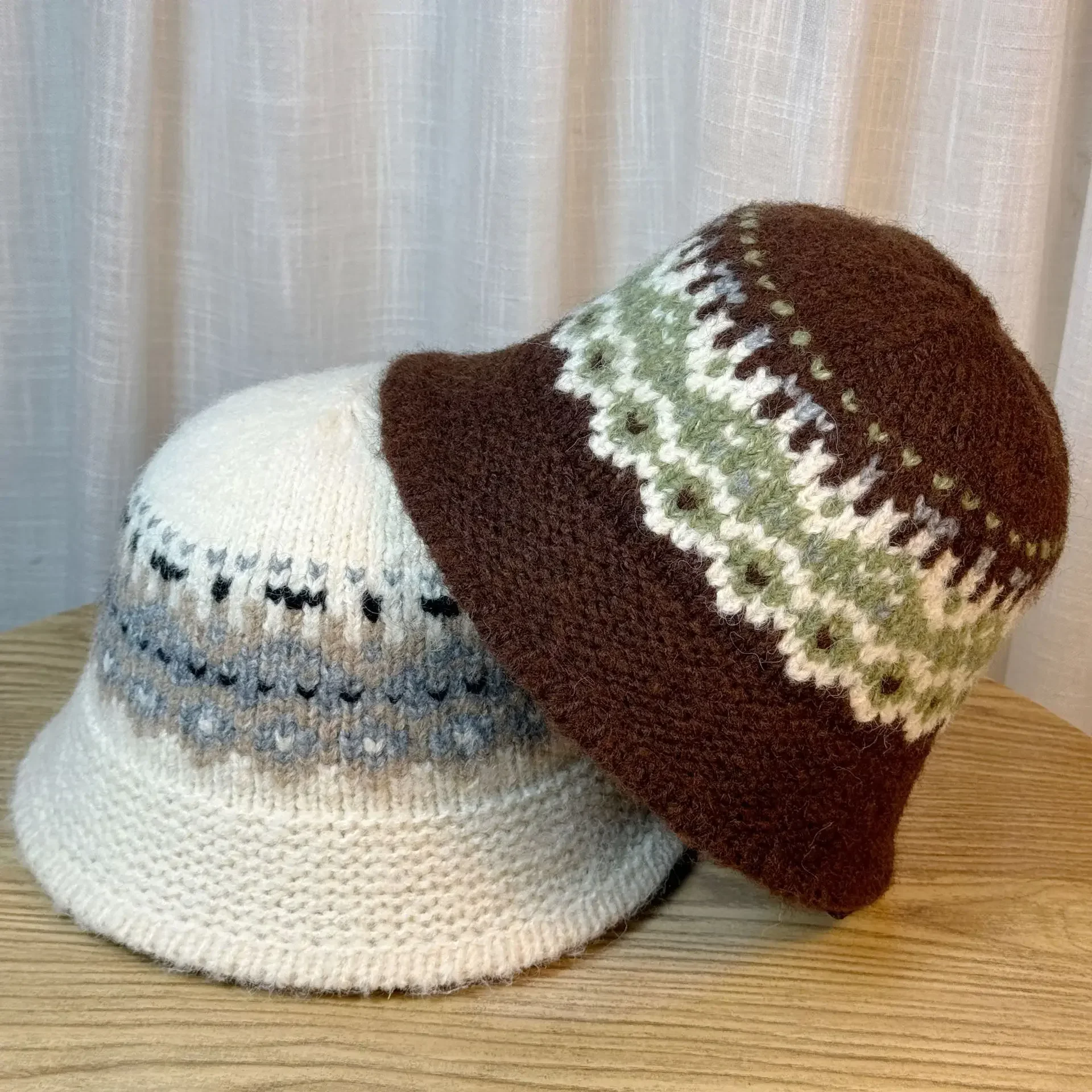 الكورية نمط اليدوية الجاكار قبعة صوف متماسكة المرأة الخريف الشتاء الدافئة مريحة تنوعا الوجه كاشفة قبعة صياد صغيرة