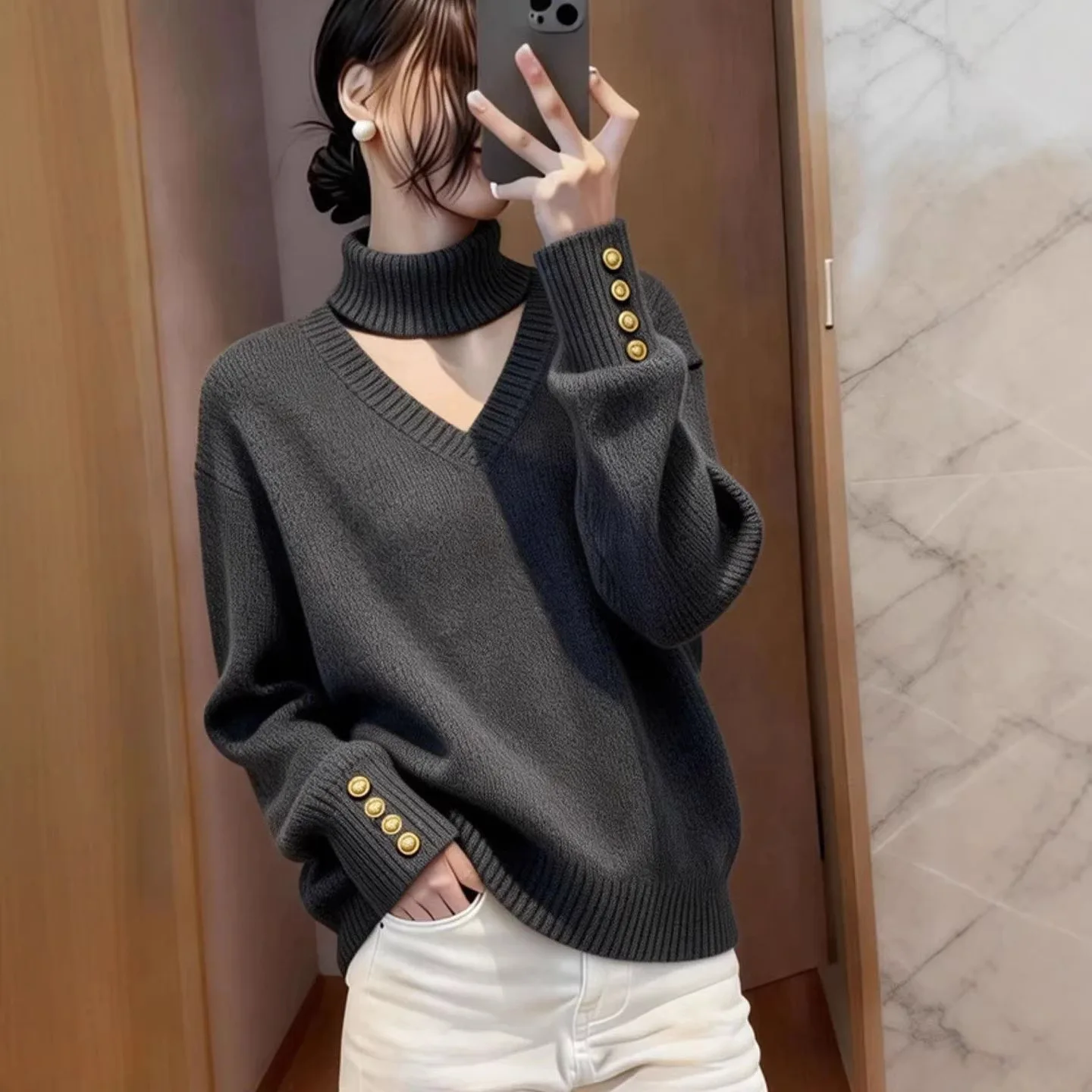 2026 New Design Sense Halter V-Neck Gray Sweater For Women Winter Lazy High-End Thick Knitted Top