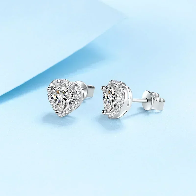 Unusual Heart Halo 0.5/1/2 Carat D Color Moissanite Diamond Stud Earrings, Luxury White Gold 18K Fine Jewelry Women Wedding Type