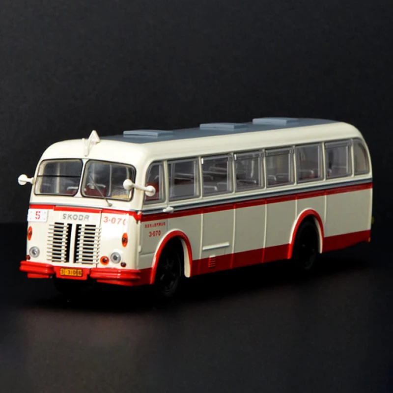 

1:64 Scale Diecast Alloy Skoda 706RO City Bus Toys Vintage Cars Model Classics Nostalgia Adult Gifts Souvenir Static Display
