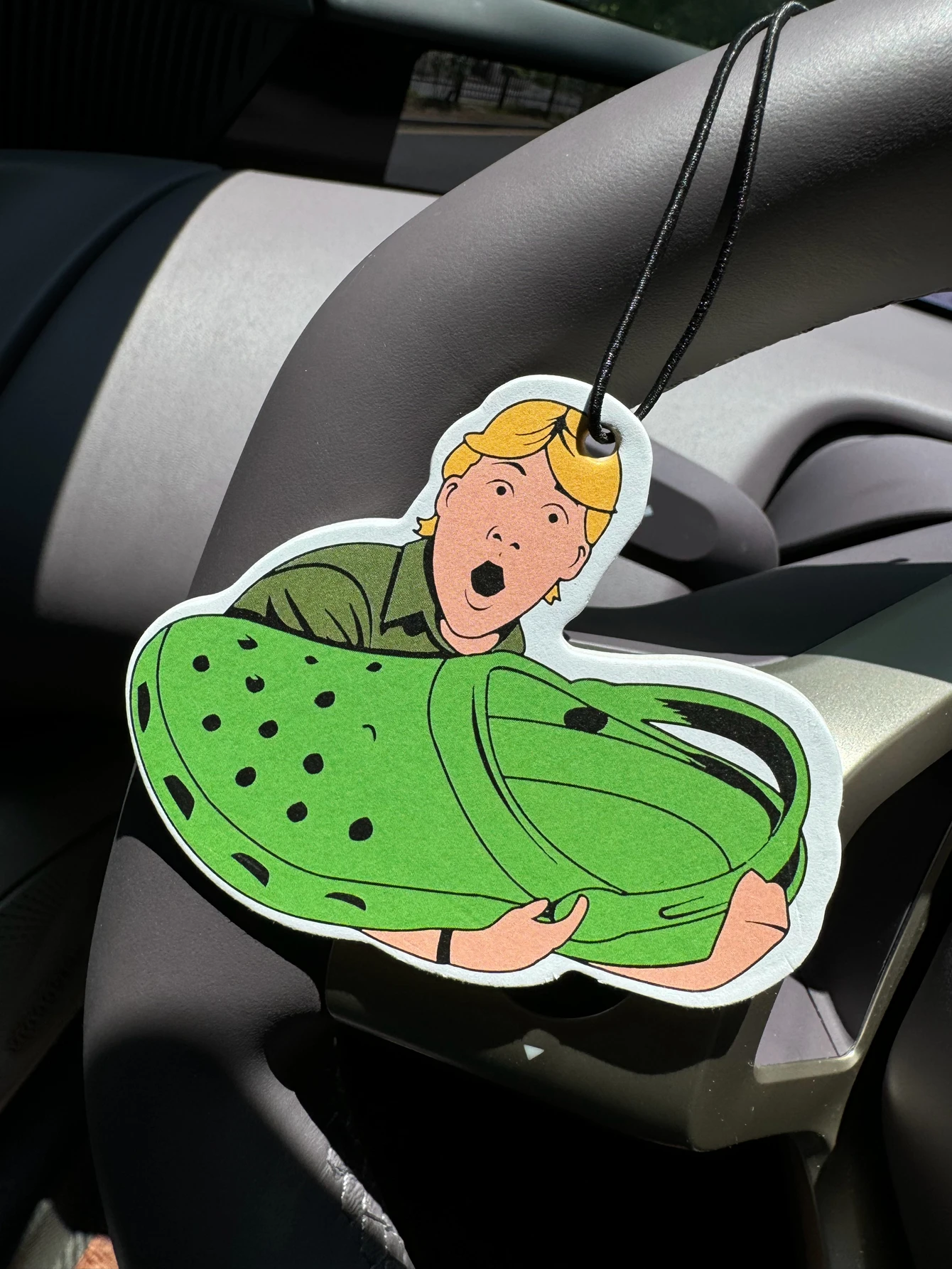 Surprise Oversized Green Shoe-Shaped Car Fragrance Diffuser, Wardrobe Air Freshener, Perfume, Rearview Mirror Decoration, Car Interior Pendant,