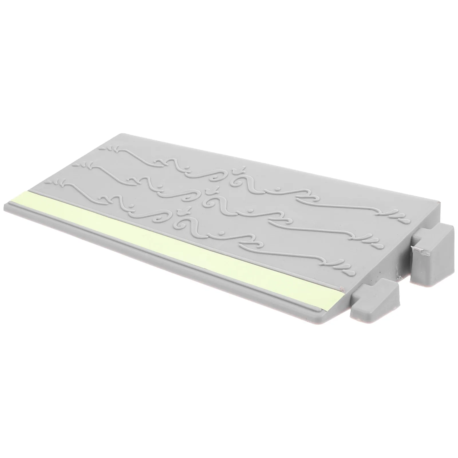 

Plastic Ramp 25x3.5cm Gray Anti Slip Groove Lightweight Portable Home Use Door Sill Pad Entry Ramp Mat Sweeping Robot