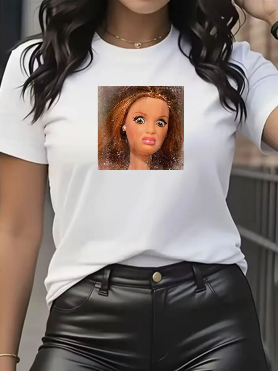 Disgusted Doll Face Shirt Funny Meme Shirt Cursed Image Graphic Tee Summer Men's and Women's Loose and Breathable T-shirt Top