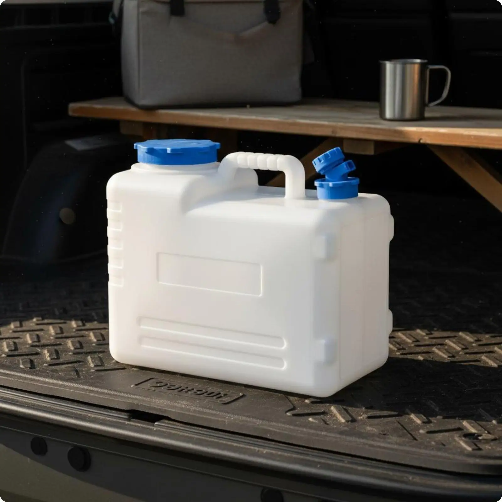 Outdoor Water Container PE Bucket with Faucet 15L Storage Tank for Camping Travel and Household Backup