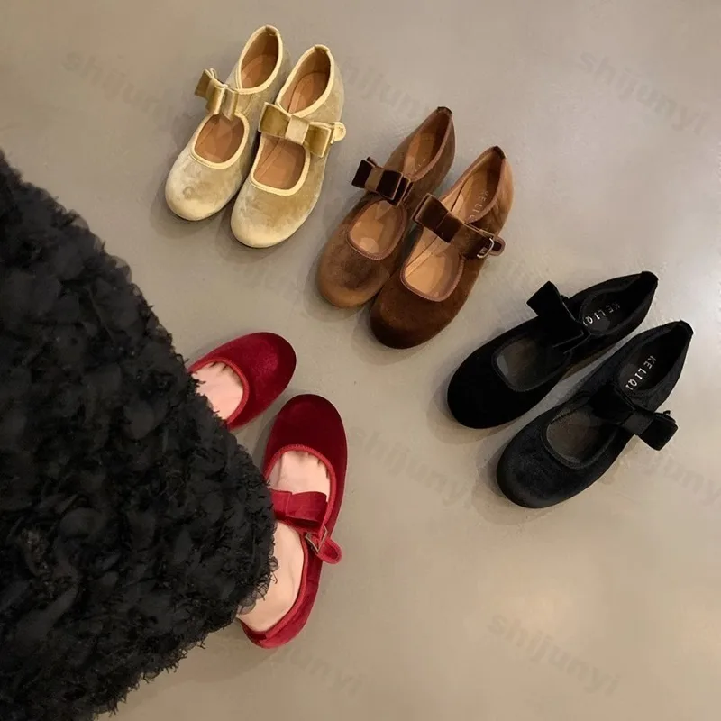 

2025Low Heel Suede High-end Lightweight Shoe Women's Shoes New Style Spring Autumn Fashion Temperament Gentle Mary Jane Shoes