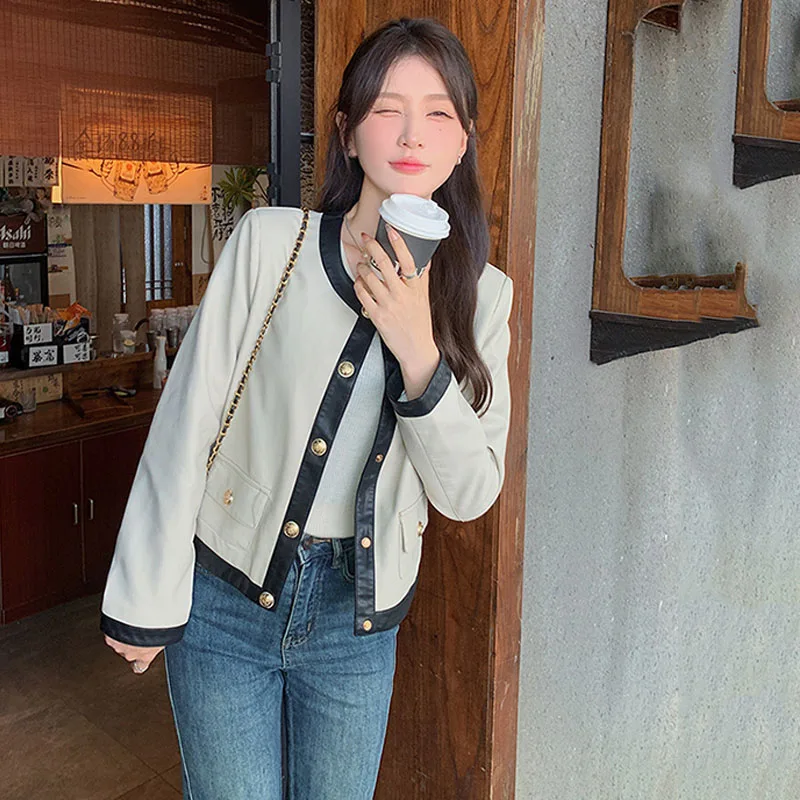 봄과 가을 2025 새로운 스타일 슈퍼 인기 칼라리스 가죽 자켓 여성 하이 엔드 작은 향기로운 스타일 자켓