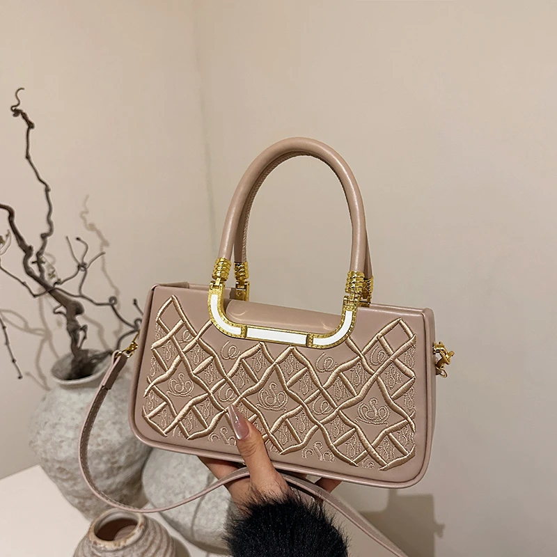 Borsa a tracolla da donna di marca di lusso Borsa a tracolla in pelle con tracolla popolare ed elegante per le signore alla moda