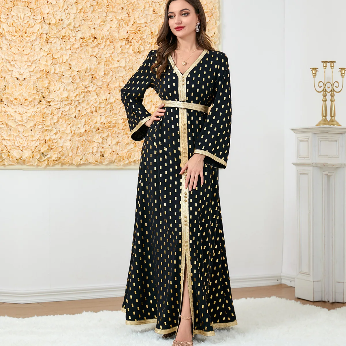 Middle East Dubai Muslim Women's Fashion Dress Gold Stamped Long Dress Women's Arab Robe Printed Loose Sleeve Islamic Dress