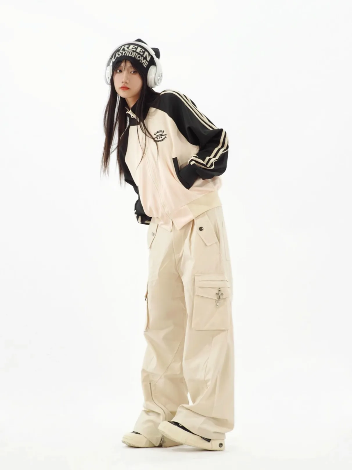 เสื้อคลุมคาร์ดิแกนสไตล์เรโทรอเมริกันสำหรับผู้หญิง ลายทางตัดสี คอตั้ง ซิปสั้น สไตล์สาวฮอต ลำลอง