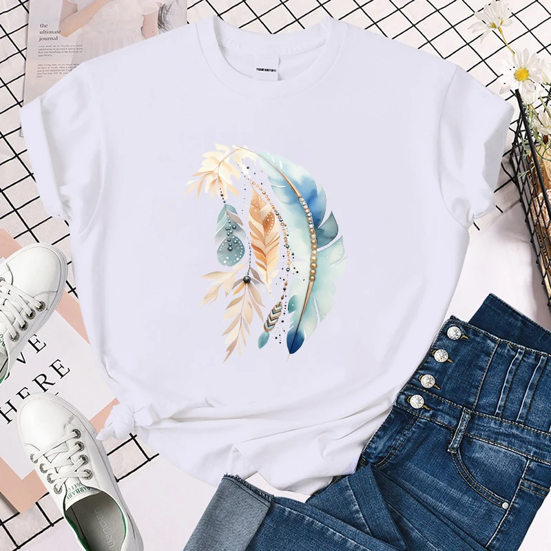 (Premium T-shirt)Feather Print T-Shrits For Women Summer Short Sleeve Round Neck Cute Loose T-Shirt Creative Personalized tops