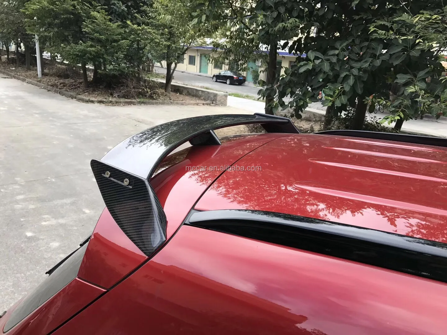 

Carbon Fiber Rear Spoiler MC Style GLC200 GLC260 GLC300 GLC43 Rear Spoiler Roof Fixed Wing