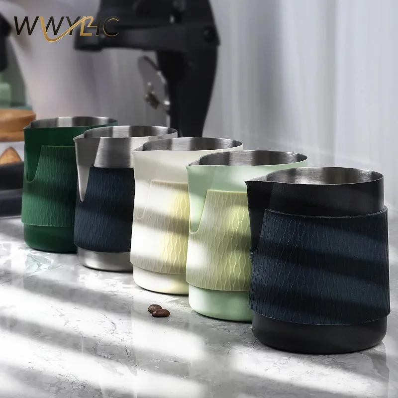 

Suitable for Concentrated Milk Tank V3500ml Handleless Milk Mist Pot, with Pointed Mouth Concentrated Coffee Steam Tank