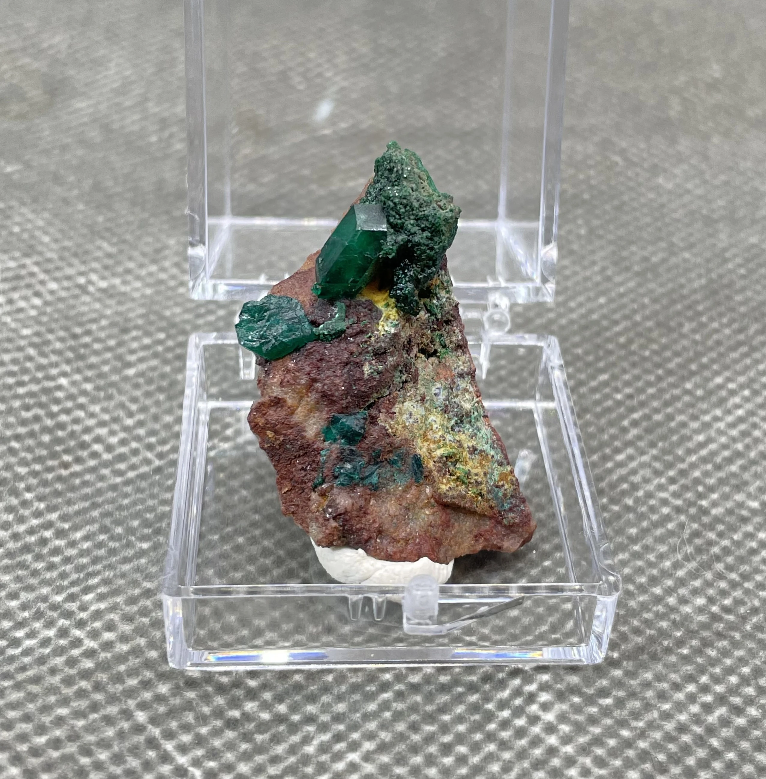 Natural Congo green Dioptase Mineral specimen + box size 3.4 cm + healing quartz crystals and stones rock gemstone