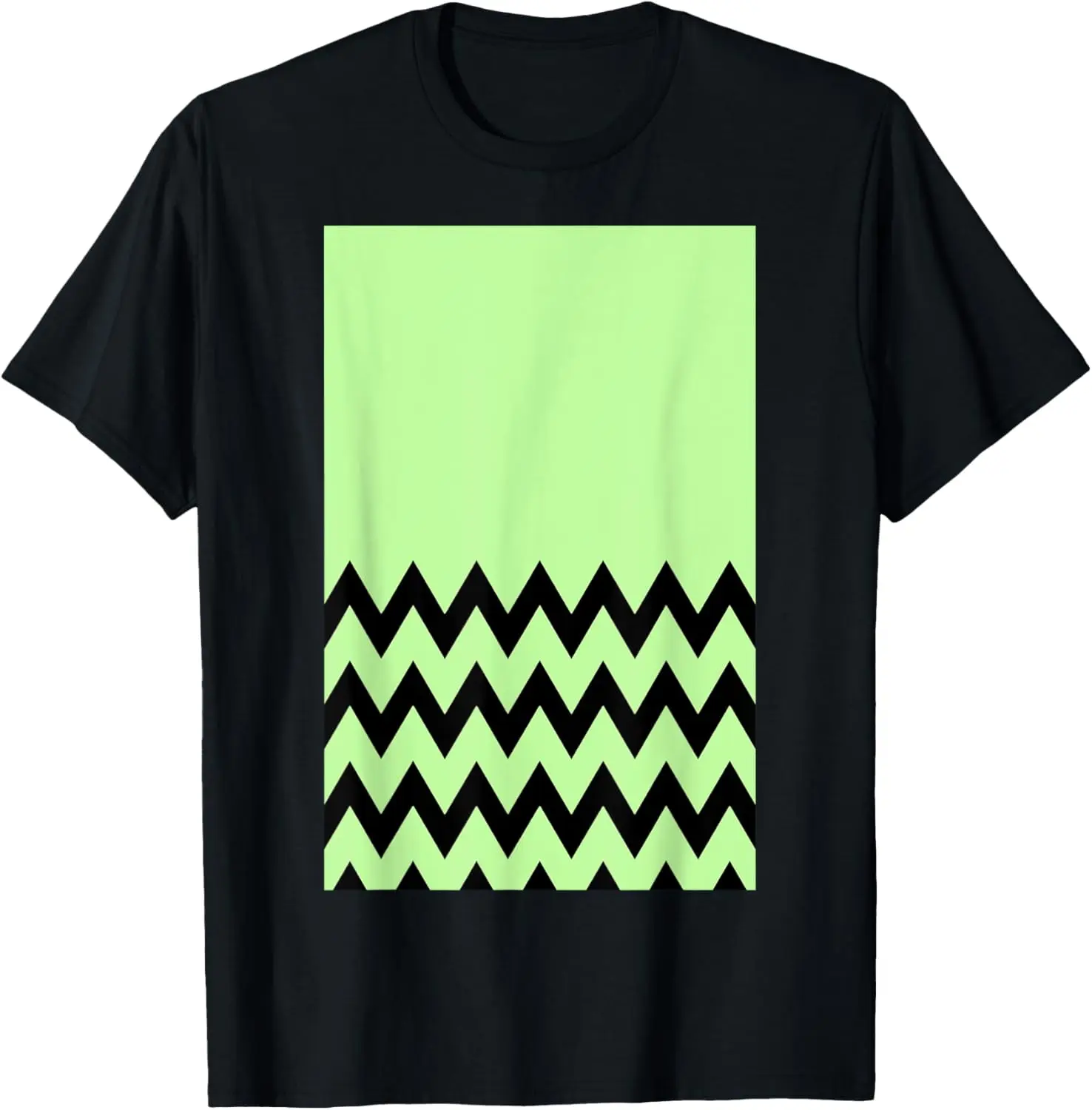 

RETRO ZIGZAG PATTERN SOFT GREEN AND BLACK T-Shirt