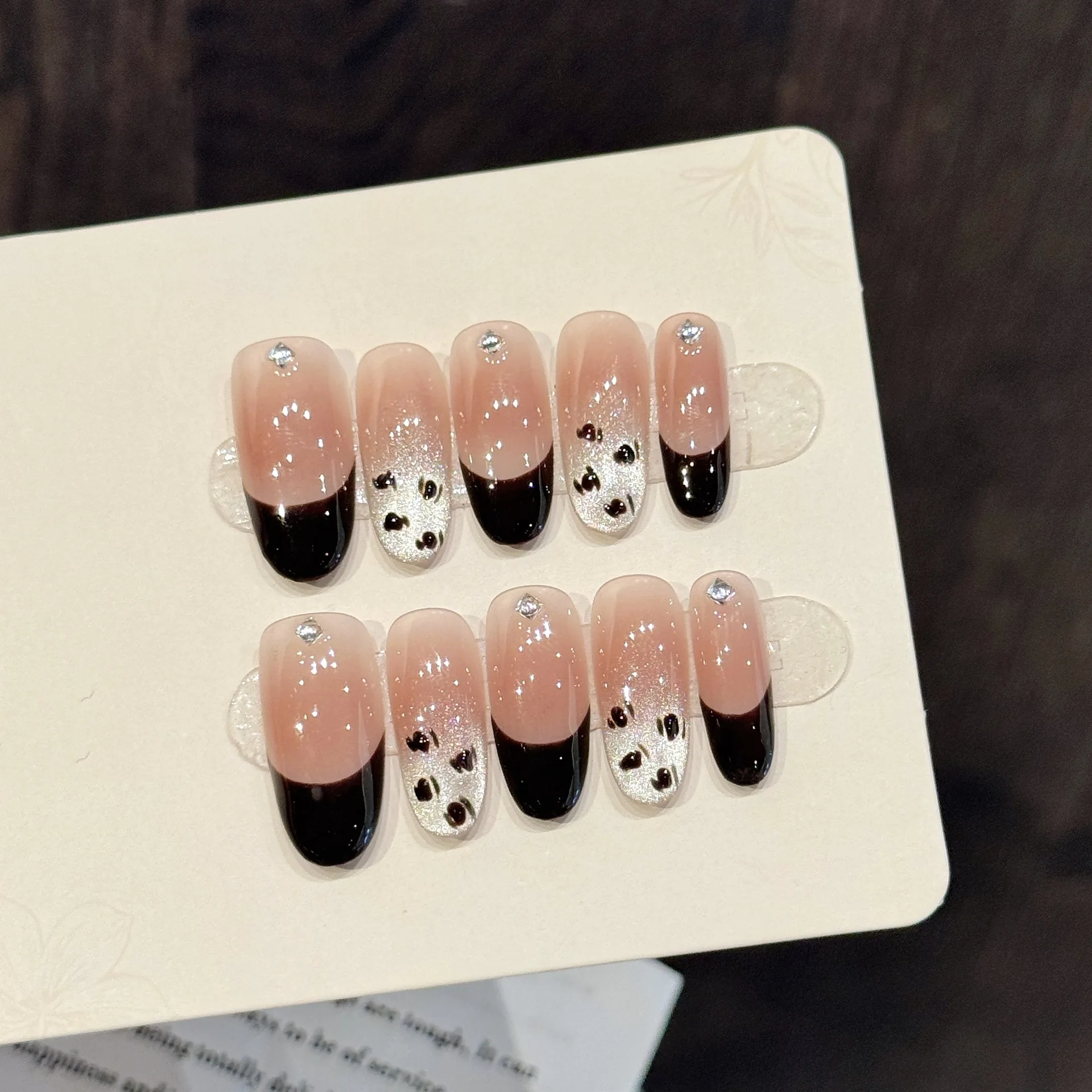 10 PCS Luxury Handmade Press on Nails Middle Oval Hand-painted Leopard Print Design with 3-PIECE Tool Adhesive Nail Glue Tabs
