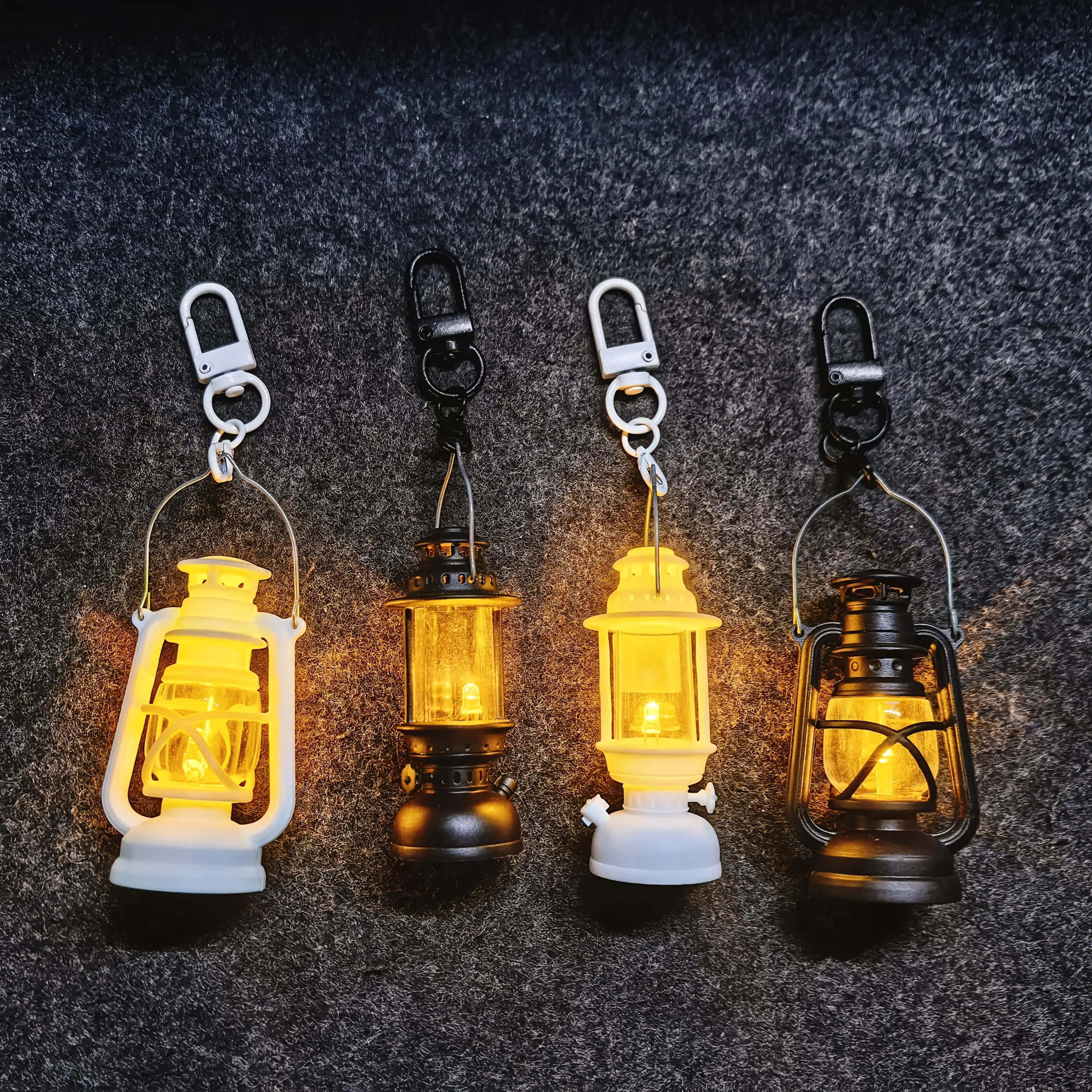 mini Electronic Candle Lamp Keychain Vintage Simulation Lamp LED Portable Lighting Keychain Accessories