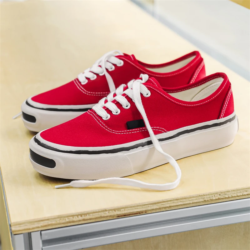 HKDQ Trend Red Vulcanized Sneakers Men Canvas Shoes Low Top Fashion Casual Sneakers Men Non Slip Platform Men's Skateboard Shoes