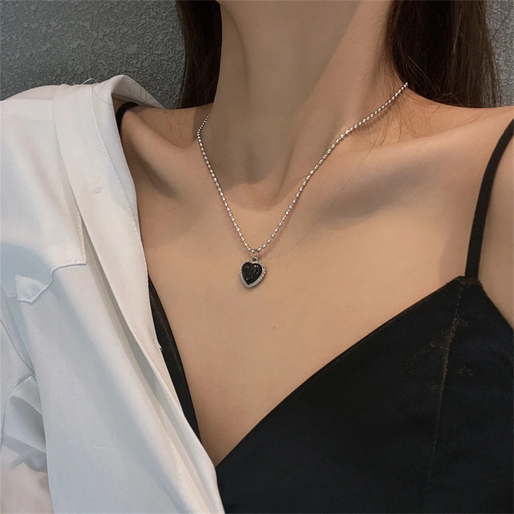 EN Punk Fashion Lady Black Color Heart Penddant Necklace for Women Girls Hip Hop Beads Chain Woman Necklace Jewelry Party