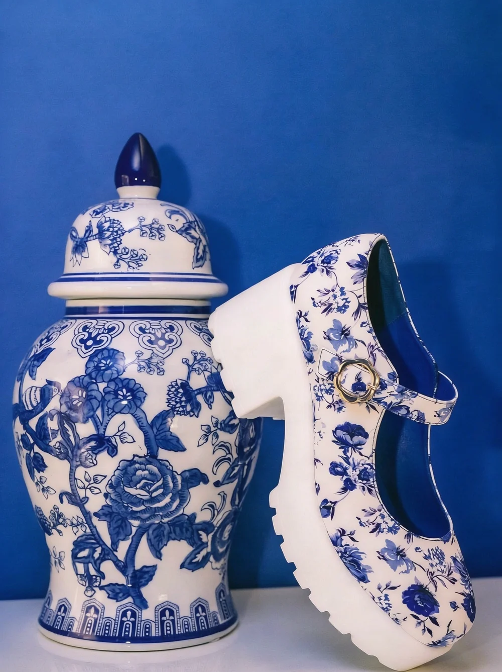 Elegant Blue Floral Platform Shoes Chunky White Rugged Sole Buckle Ankle Strap Retro Flower Printed Slip On Shoes for Daily