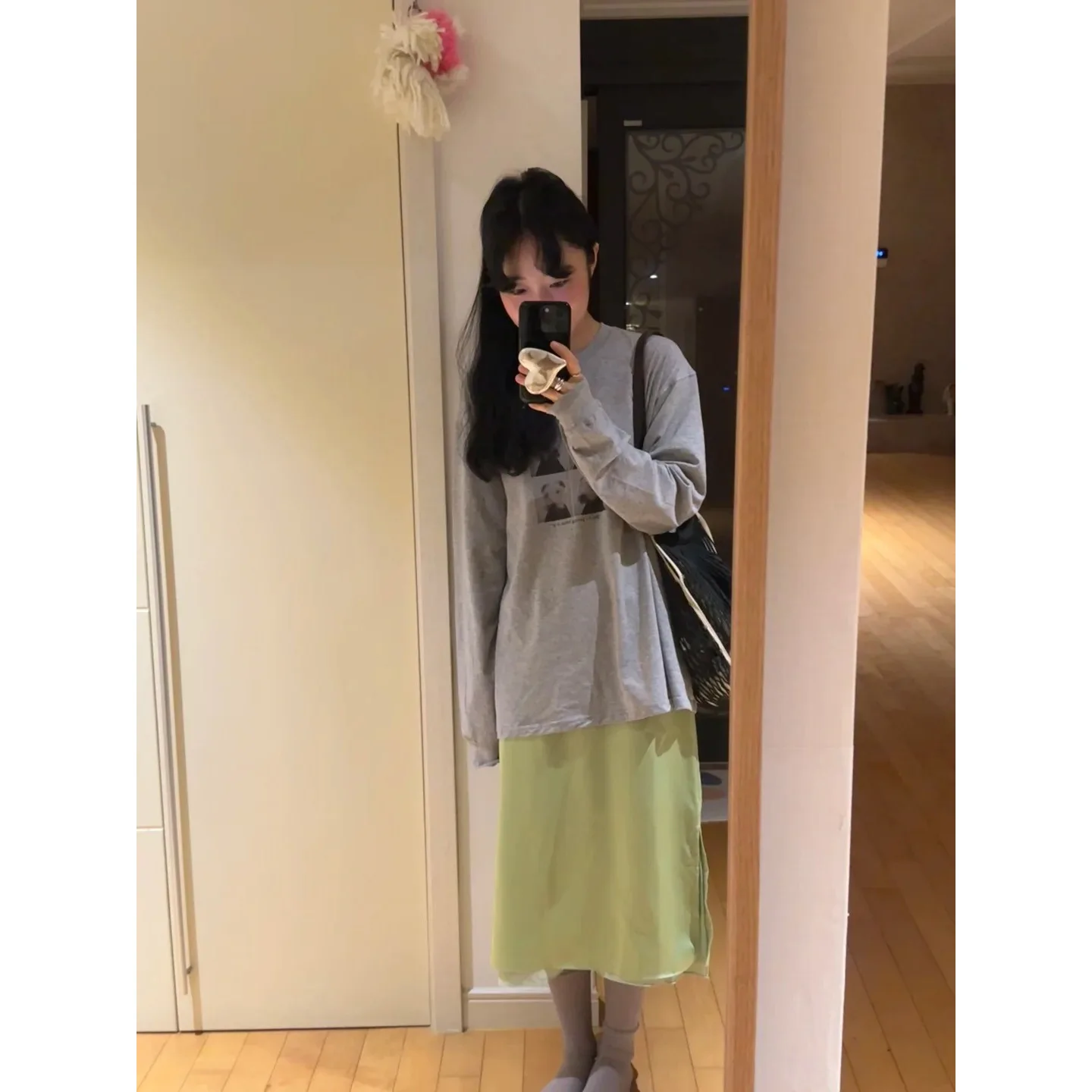 

Весна 2026: Юбка А-силуэта с эффектом двухслойности, имитация двух частей, прямой крой, из полиэстера, свободный крой, молодежный стиль