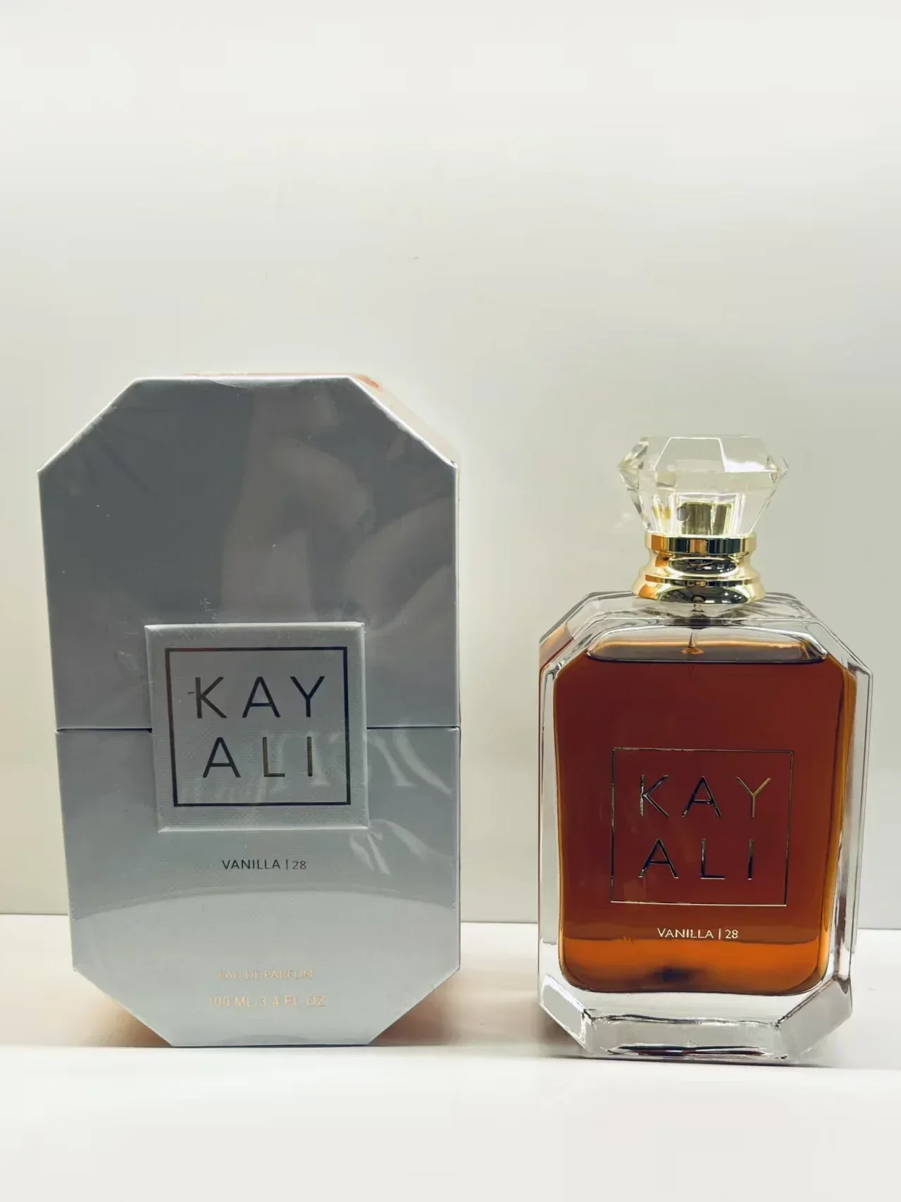 KAYALI Unisex parfum 100 ml Langdurig fris mild elegant modieus bloemenfruitig natuurlijke geur 20 unieke geuren