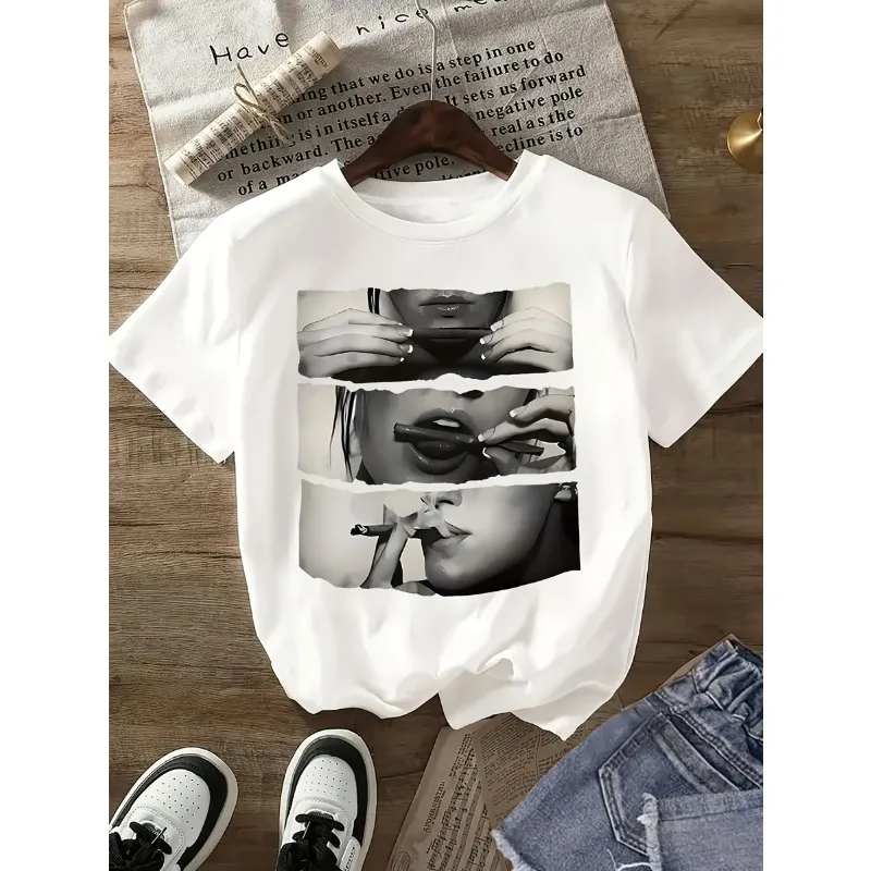 Women Black and White Portrait Print Short-Sleeved T-Shirt Artistic Torn Paper Effect Design, Soft Fabric Round Neck Casual Top
