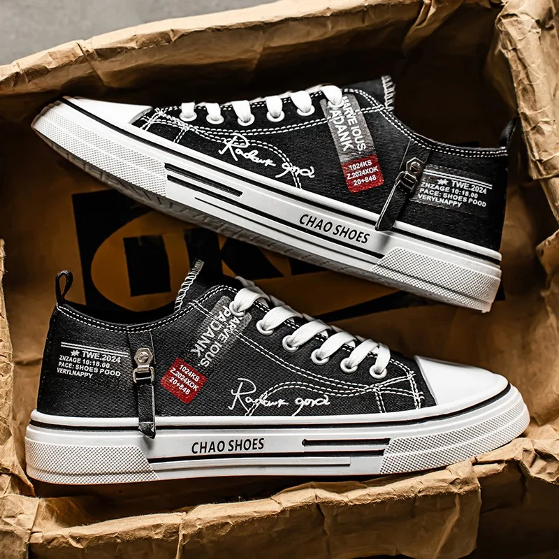 Classics Men's Canvas Shoes 2025 New Casual Shoes Men's Lace Up Vulcanized Shoe Fashion Street Skateboard Shoes Low Cut Sneakers