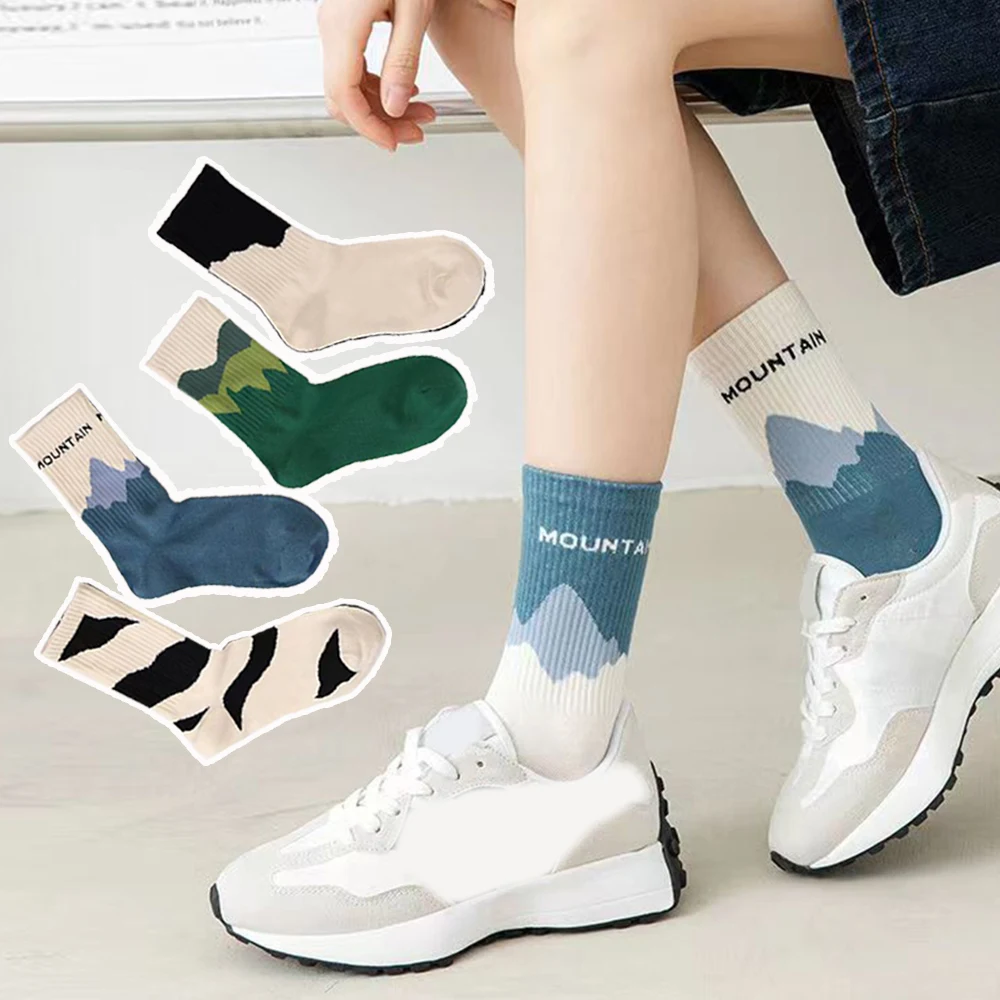 New Mid-tube Socks Printed Women Combed Cotton Socks Creative Street Fashion Trend Sports Couple Socks Japanese Korean Style