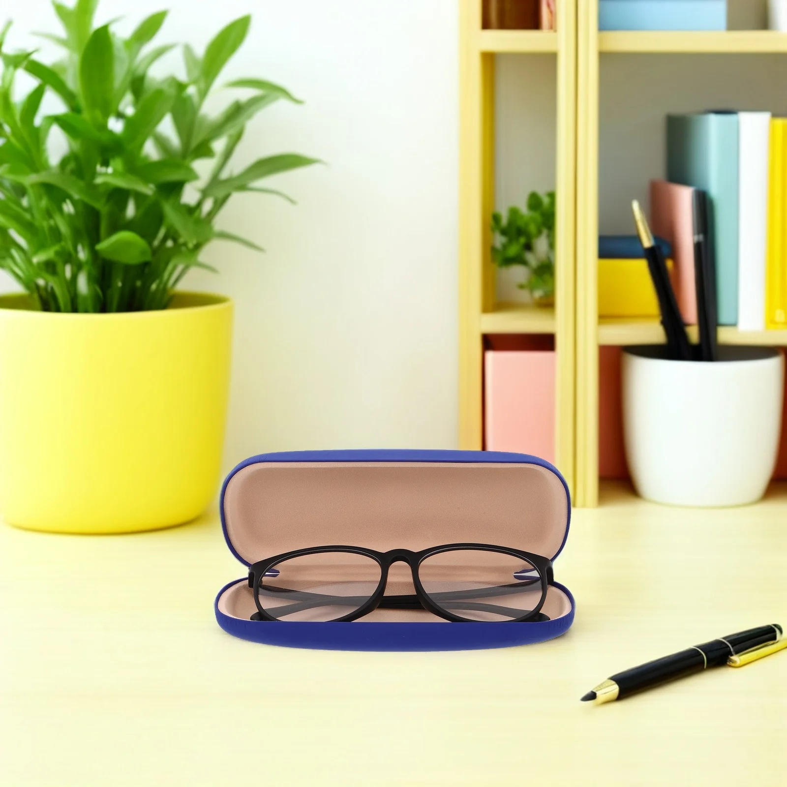 

4Pcs Portable Hard Eyeglass Case Retro Metal Glasses Storage Box for Travel and Daily Use Hard Case for Glasses