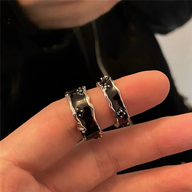 Punk Harajuku Goth Thorns Black Silver Color Irregular Heart Cross Open Ring For Women Men Lover Vintage 90s Y2K Grunge Jewely